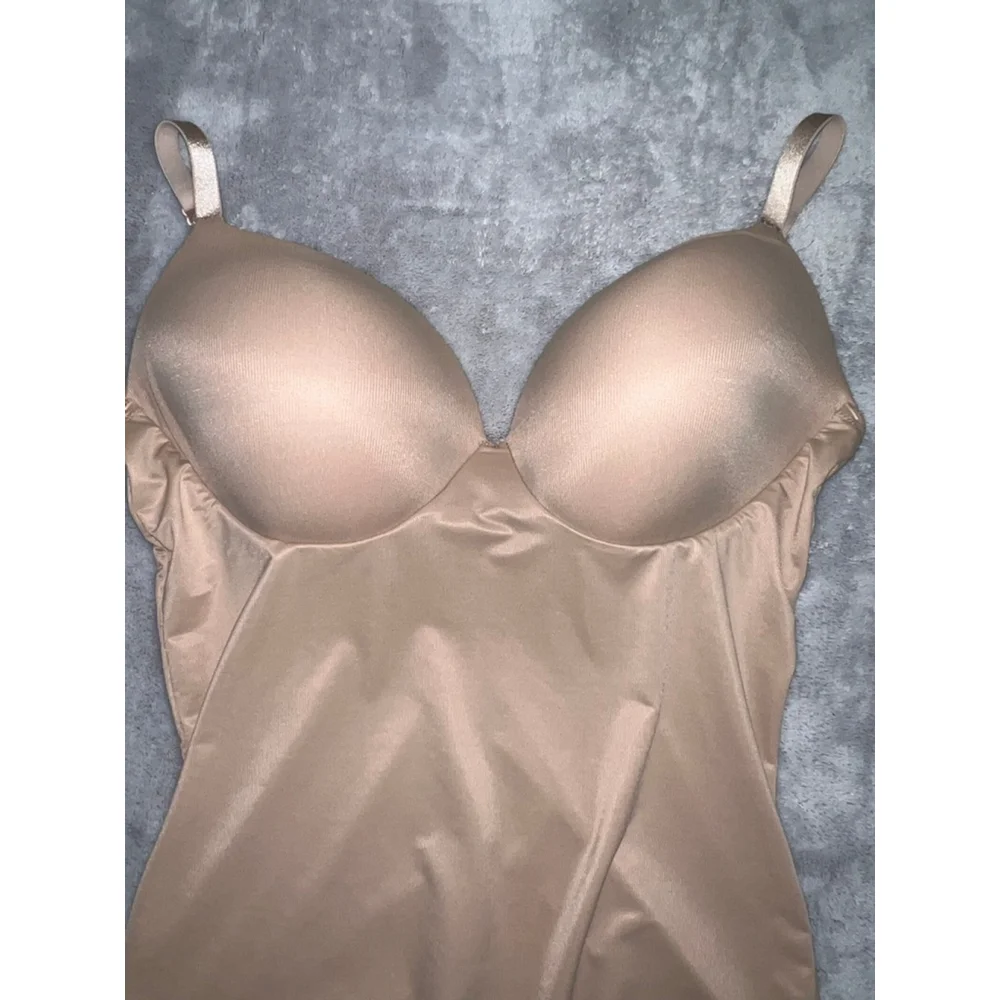 Women's Assets by Spanx Nude Beige Bodysuit L - Picture 2 of 10